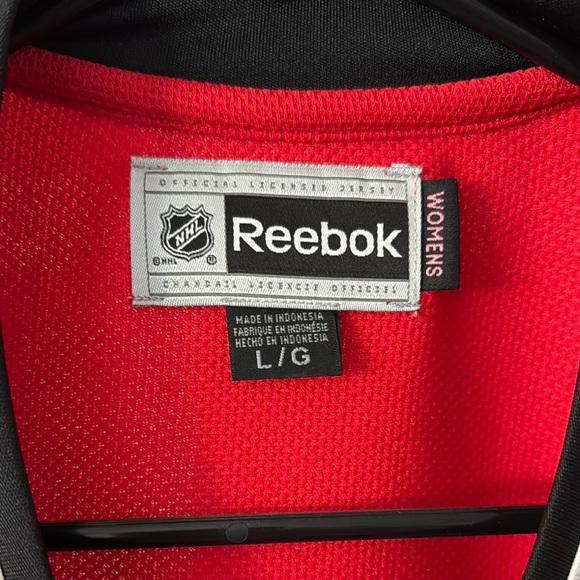 Chicago Blackhawks Women’s Jersey Large NWOT - Picture 3 of 4